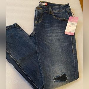 New women’s cabi jeans size 4 slim boyfriend